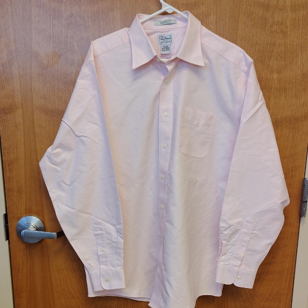 L.L. Bean Men's Wrinkle Free Traditional Fit Pink Shirt
